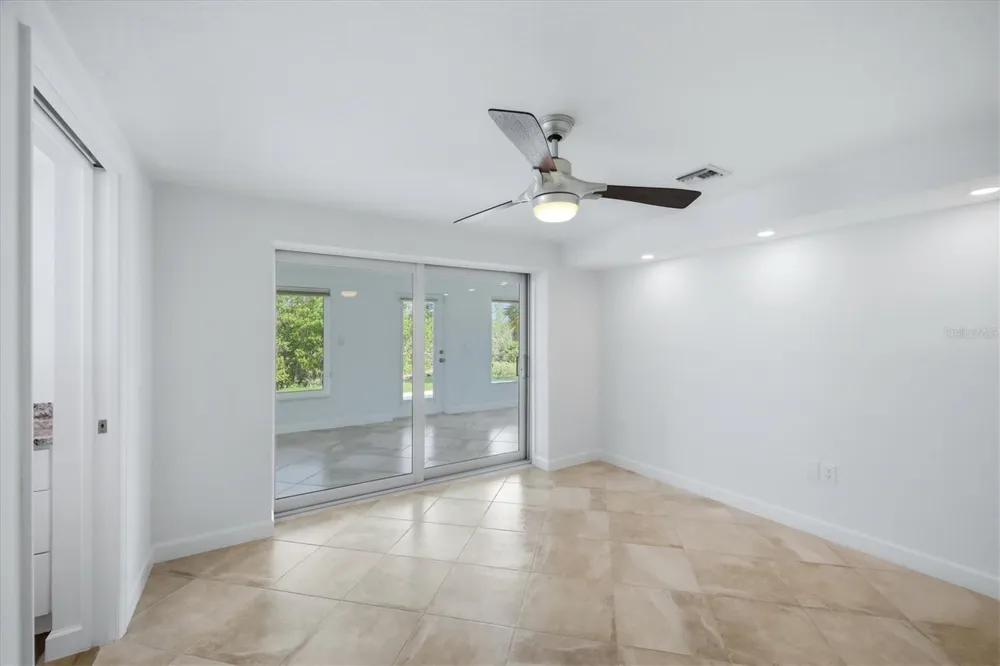 885 SPANISH DRIVE Longboat Key, FL 34228