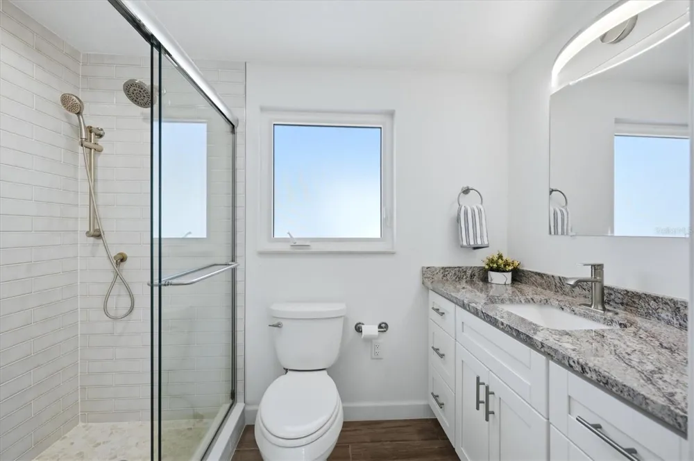 885 SPANISH DRIVE Longboat Key, FL 34228