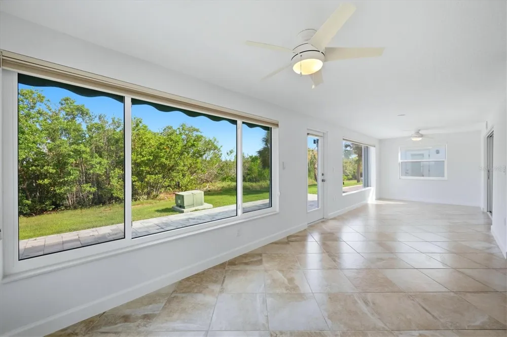 885 SPANISH DRIVE Longboat Key, FL 34228