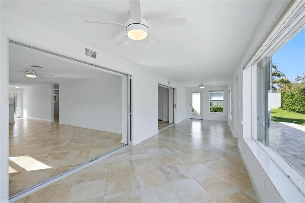885 SPANISH DRIVE Longboat Key, FL 34228