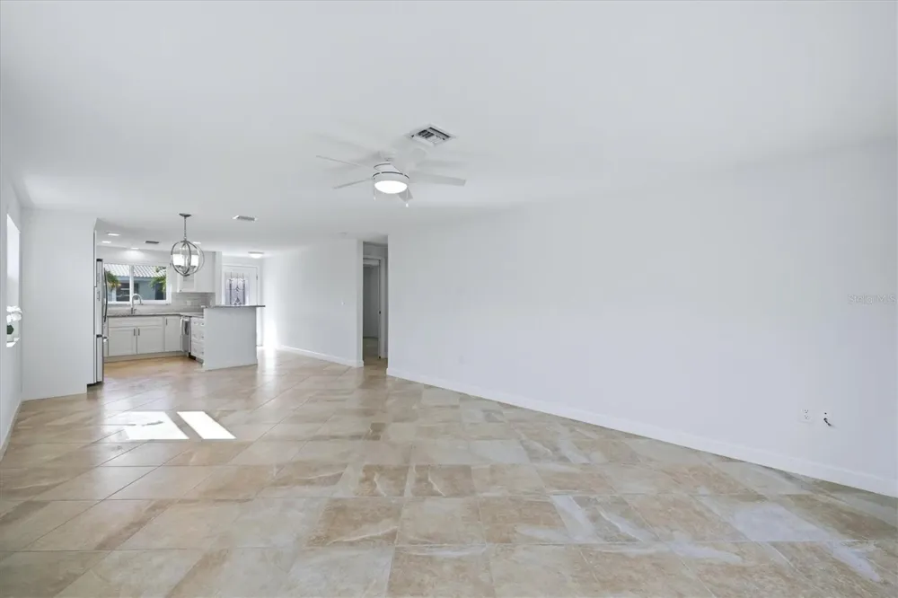 885 SPANISH DRIVE Longboat Key, FL 34228