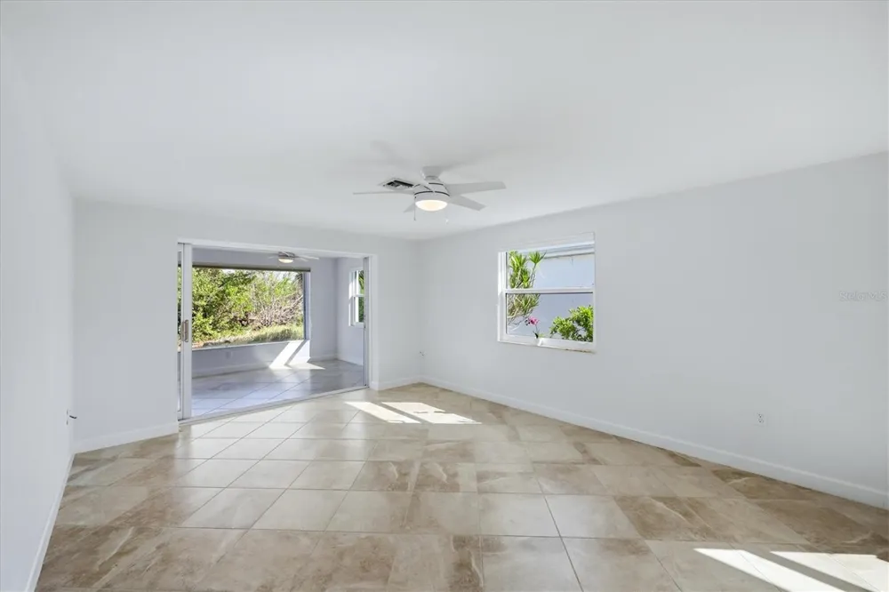 885 SPANISH DRIVE Longboat Key, FL 34228