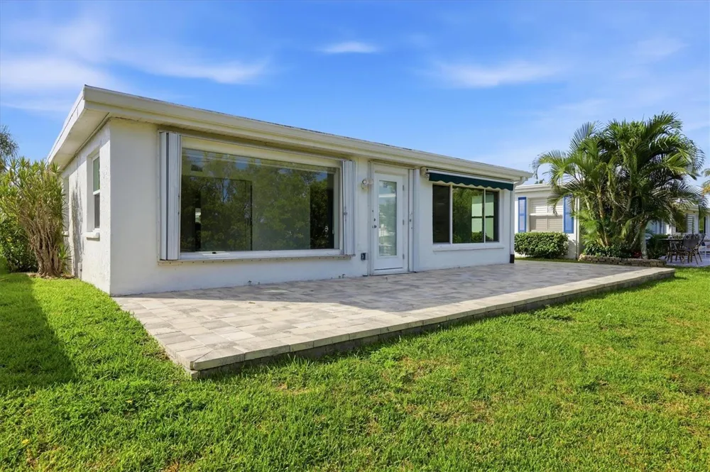 885 SPANISH DRIVE Longboat Key, FL 34228