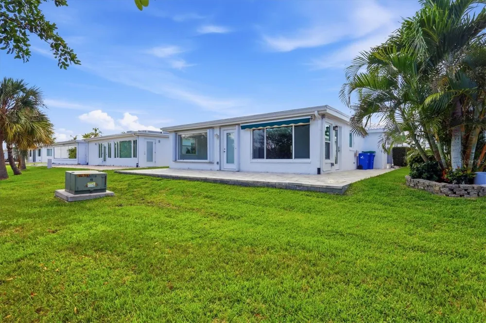 885 SPANISH DRIVE Longboat Key, FL 34228