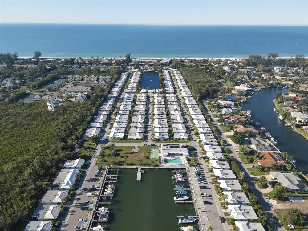 885 SPANISH DRIVE Longboat Key, FL 34228