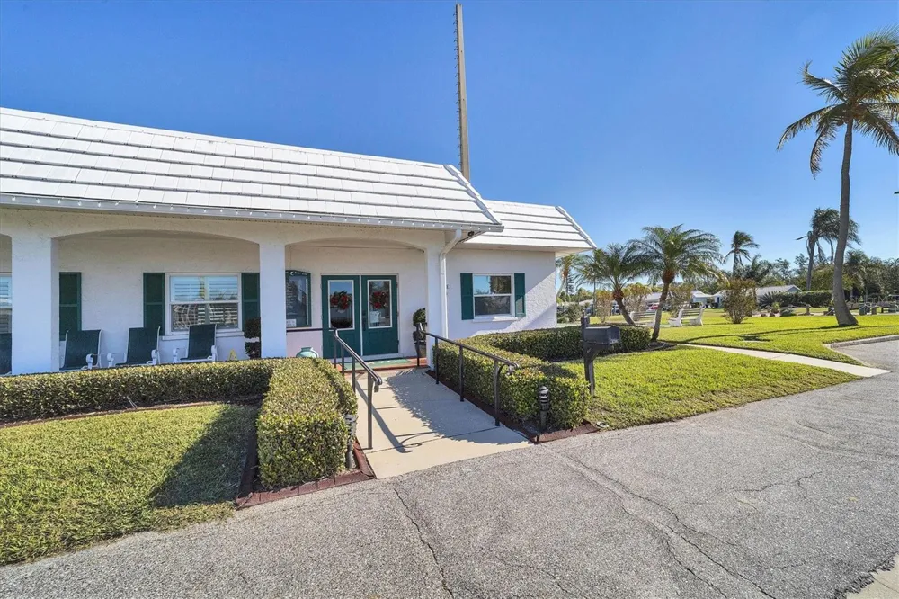 885 SPANISH DRIVE Longboat Key, FL 34228