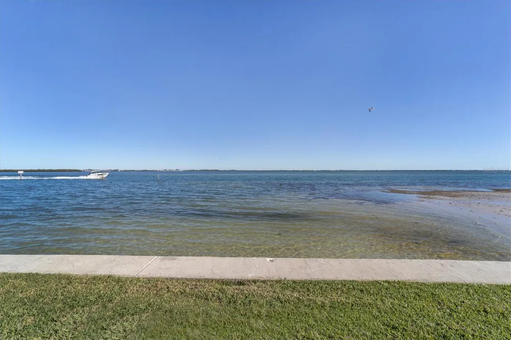 885 SPANISH DRIVE Longboat Key, FL 34228