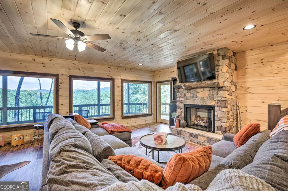 142 S Dream Catcher Blue Ridge, GA 30513