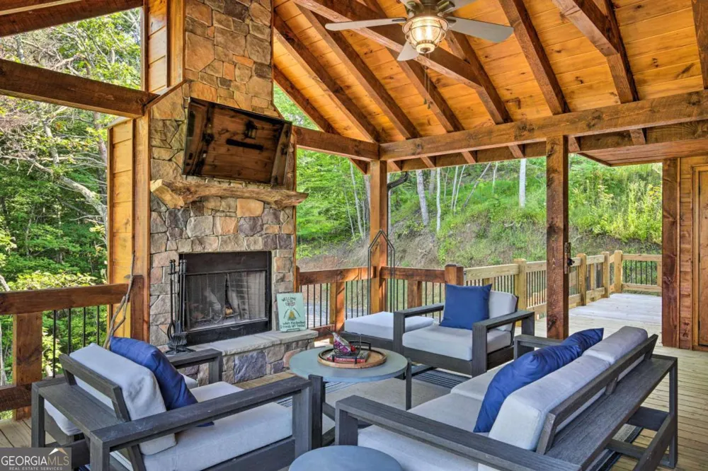 142 S Dream Catcher Blue Ridge, GA 30513