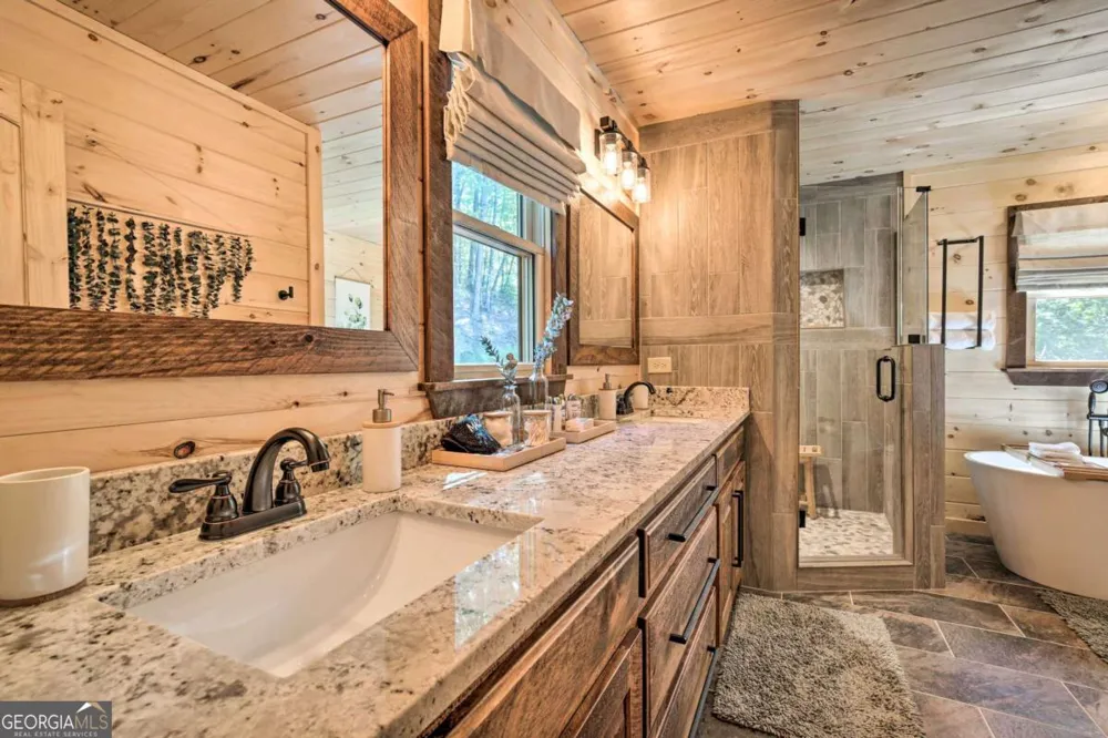 142 S Dream Catcher Blue Ridge, GA 30513