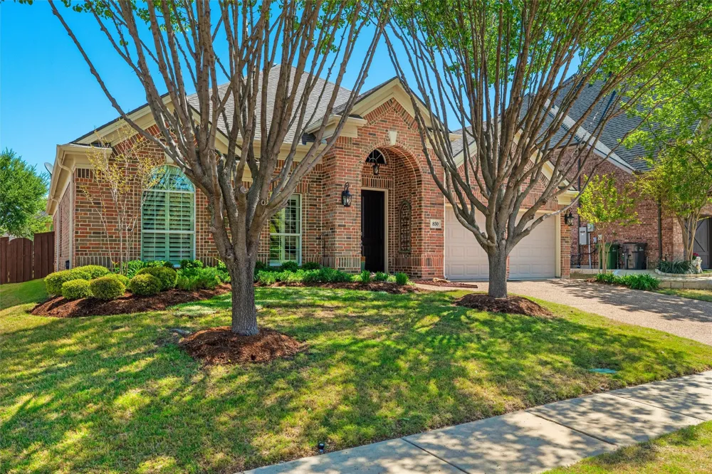 850 Woodview Drive Prosper, TX 75078