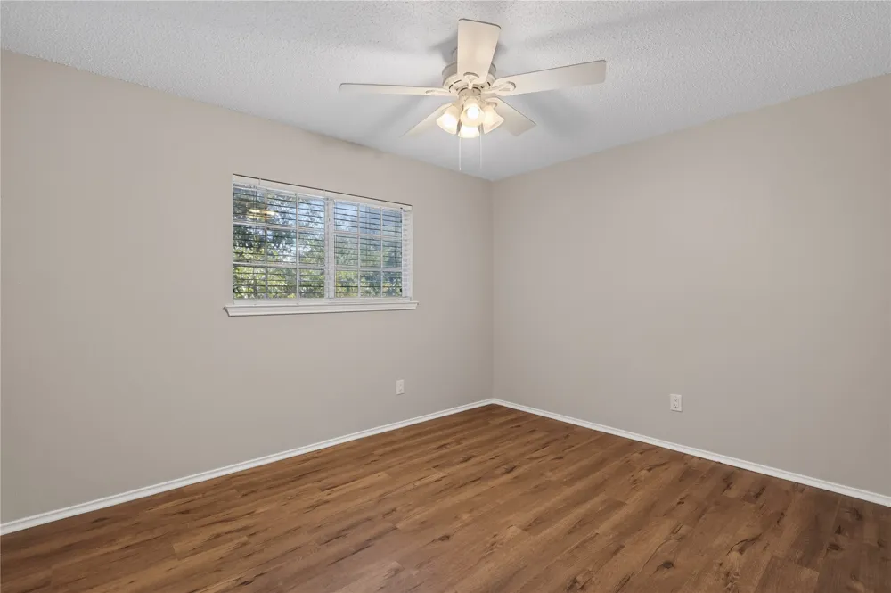 2201 W Brooklake Street Denton, TX 76207
