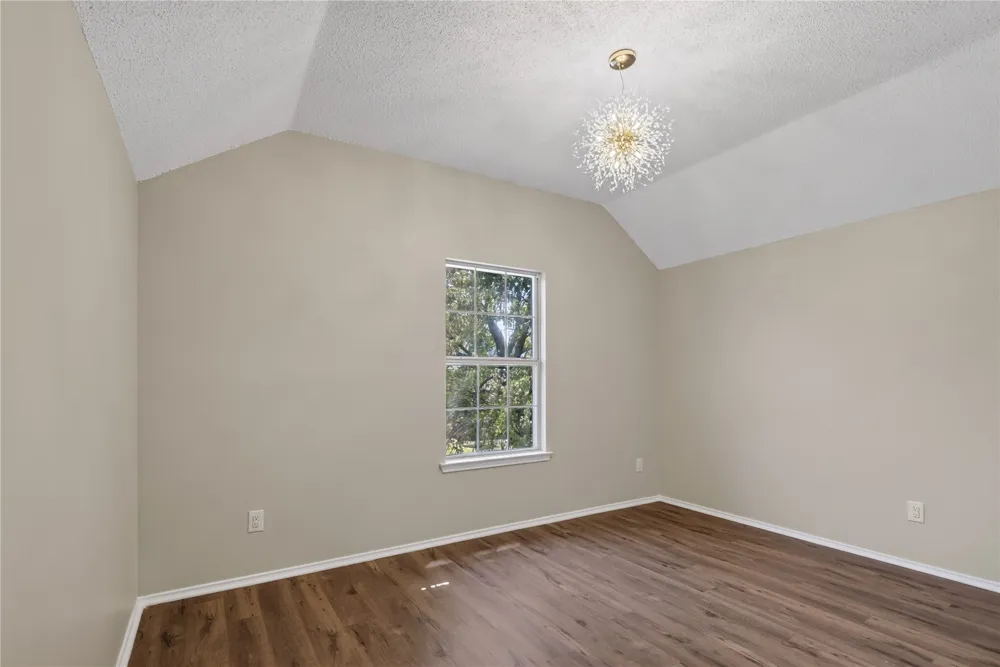 2201 W Brooklake Street Denton, TX 76207