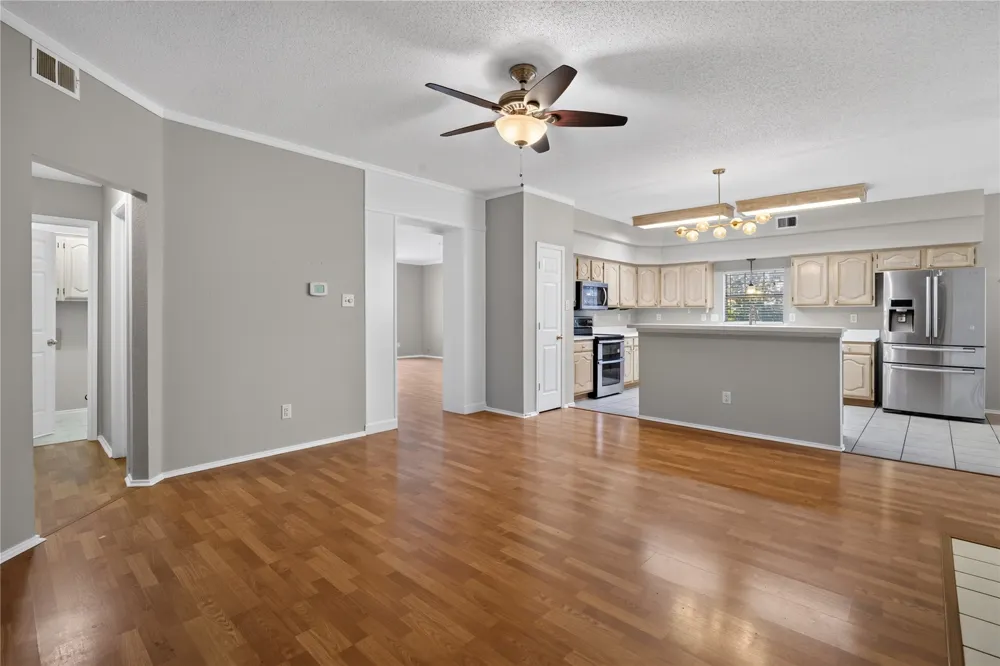 2201 W Brooklake Street Denton, TX 76207