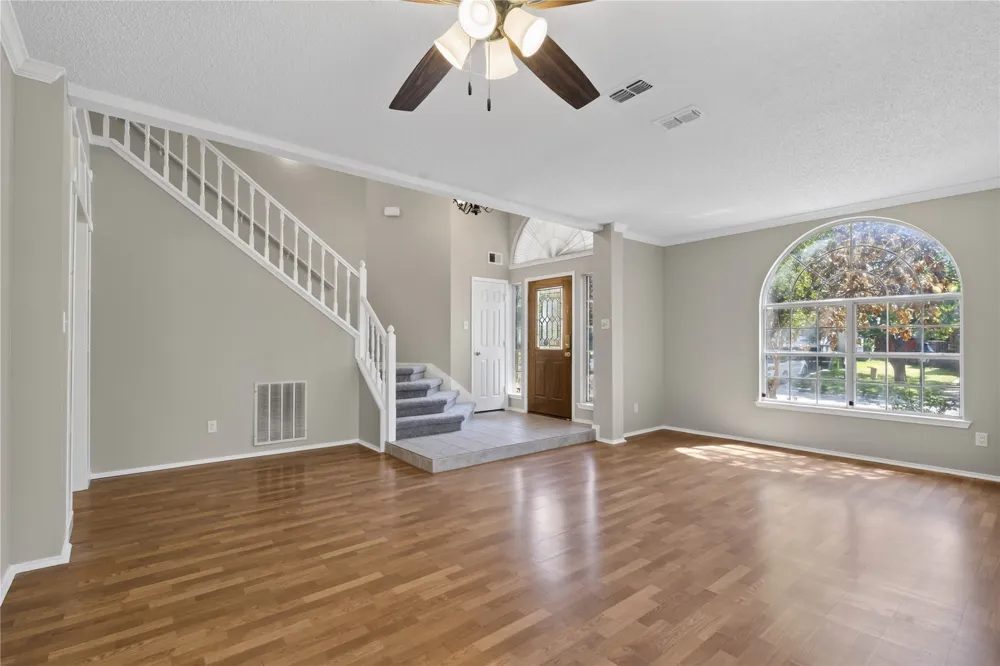 2201 W Brooklake Street Denton, TX 76207