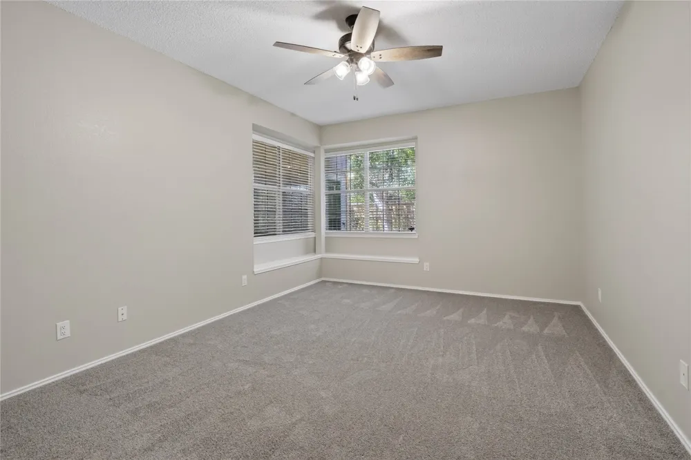 2201 W Brooklake Street Denton, TX 76207