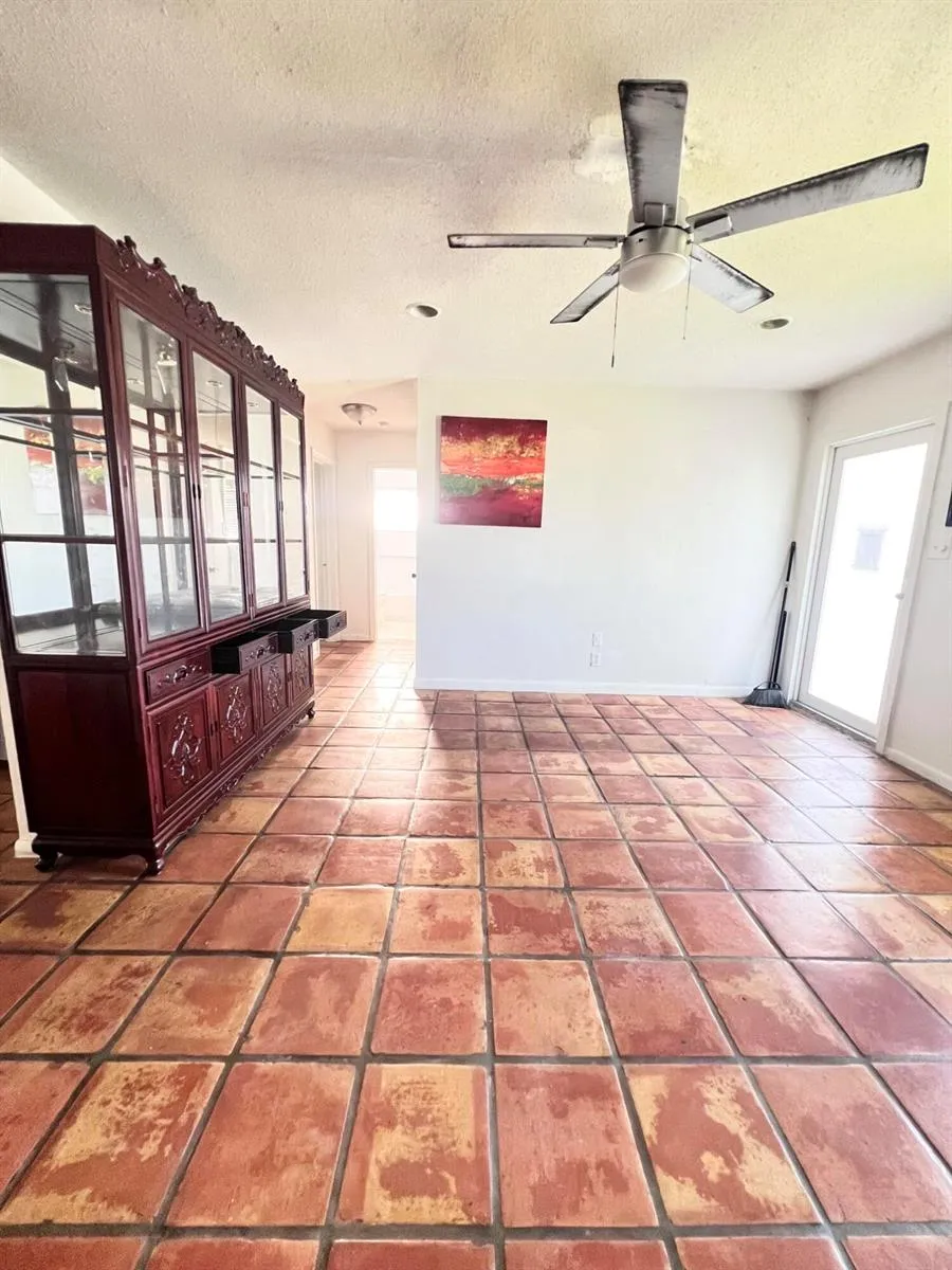 6711 NW 72nd Street Tamarac, FL 33321
