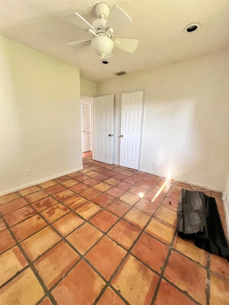 6711 NW 72nd Street Tamarac, FL 33321