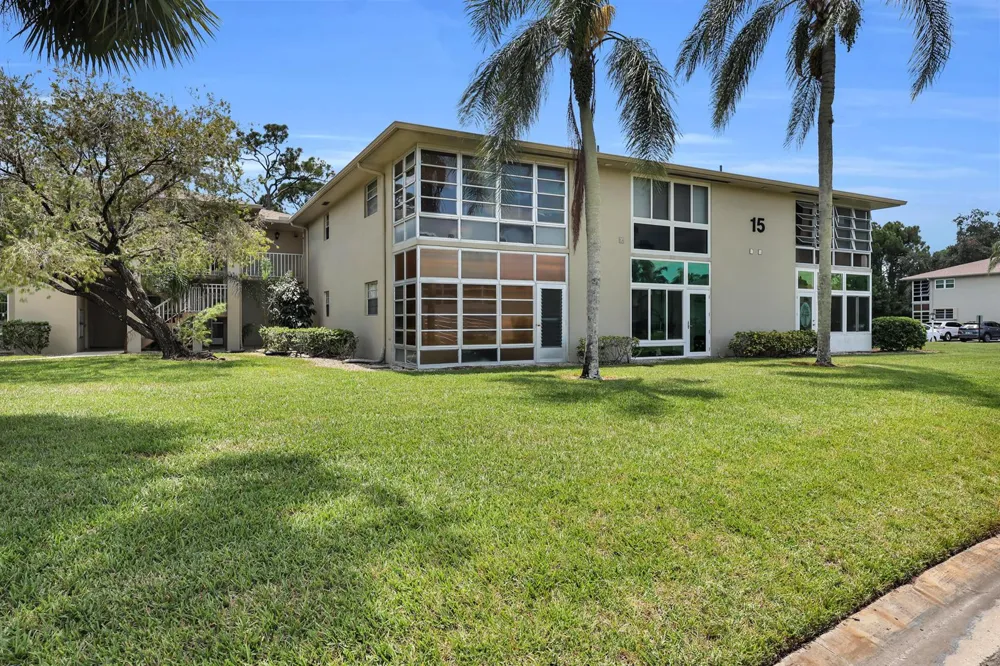 15 lake vista Trail #205 Port St. Lucie, FL 34952