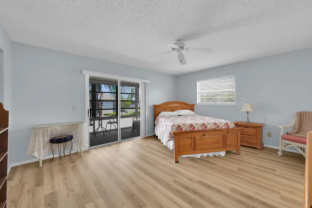 15 lake vista Trail #205 Port St. Lucie, FL 34952