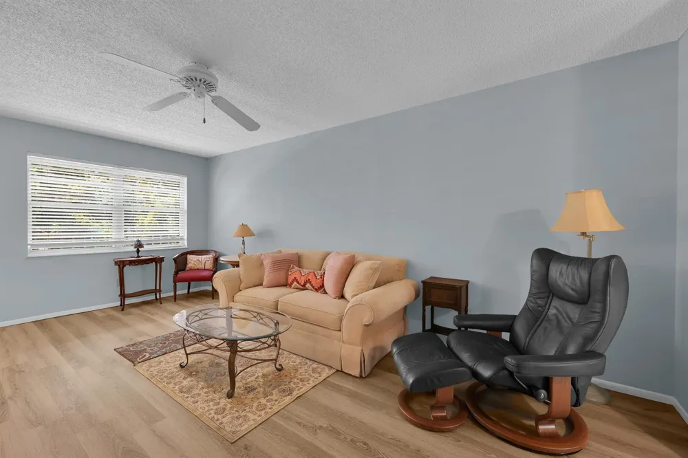 15 lake vista Trail #205 Port St. Lucie, FL 34952