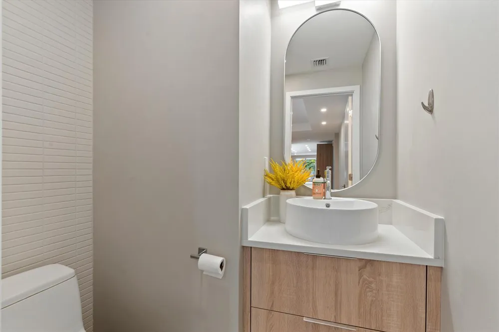 1509 NE 4th Place Fort Lauderdale, FL 33301