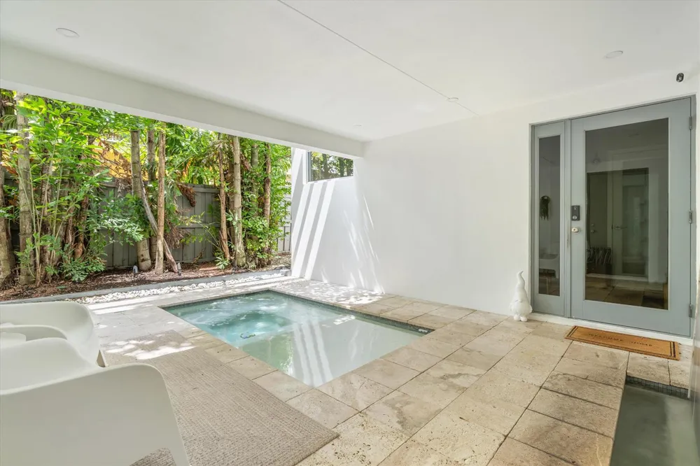 1509 NE 4th Place Fort Lauderdale, FL 33301