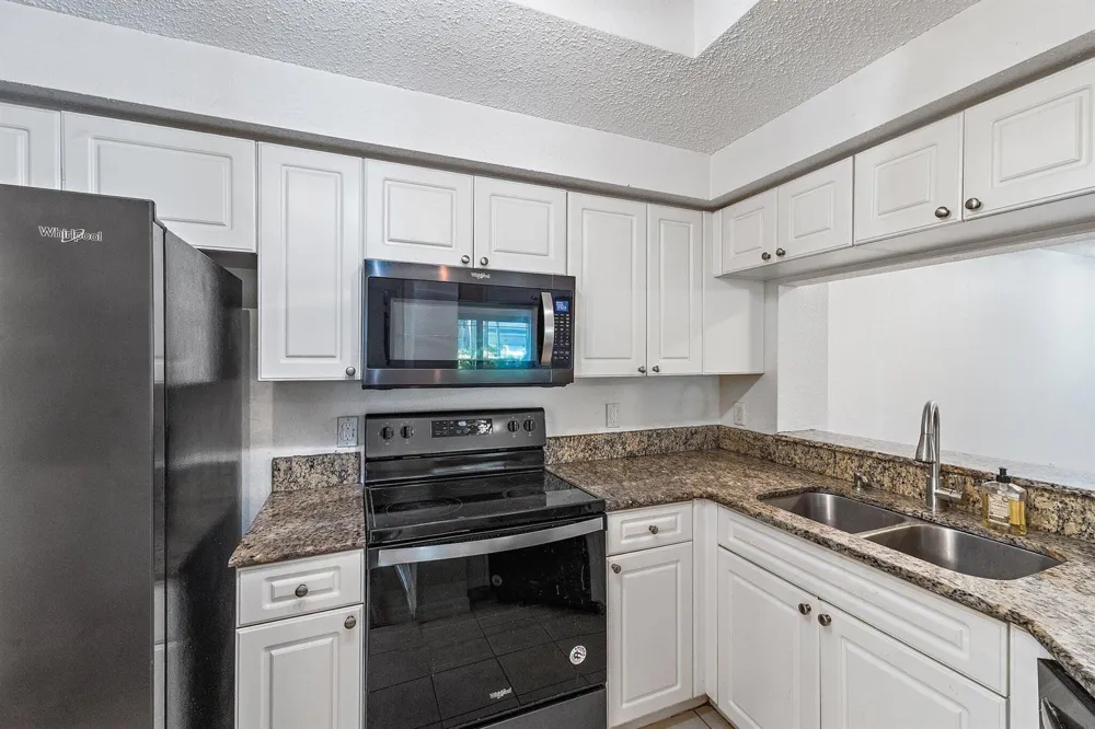 3020 ALCAZAR PLACE #106 Palm Beach Gardens, FL 33410