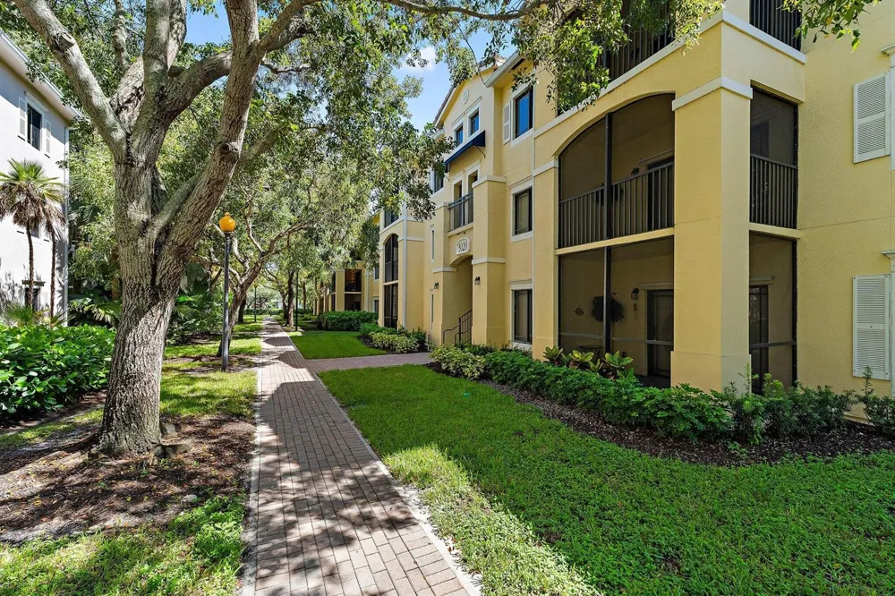 3020 ALCAZAR PLACE #106 Palm Beach Gardens, FL 33410