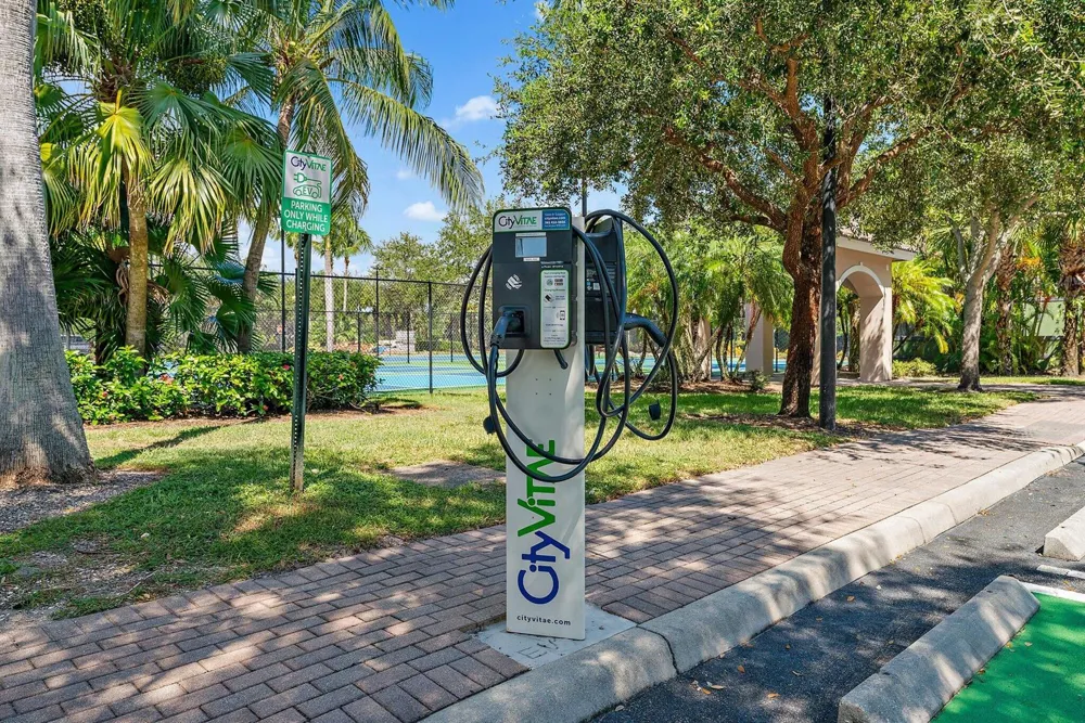 3020 ALCAZAR PLACE #106 Palm Beach Gardens, FL 33410