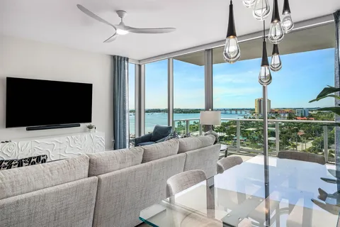 220 LAKE SHORE DR DRIVE #1107