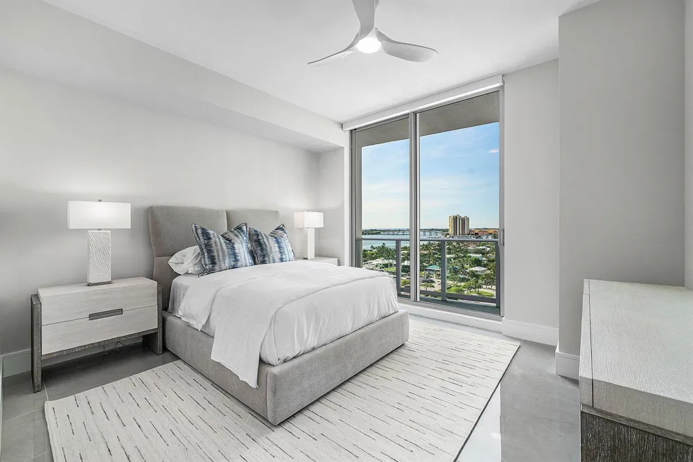 220 LAKE SHORE DR DRIVE #1107 Lake Park, FL 33403