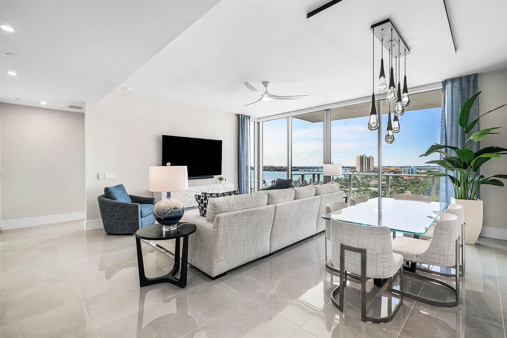 220 LAKE SHORE DR DRIVE #1107 Lake Park, FL 33403