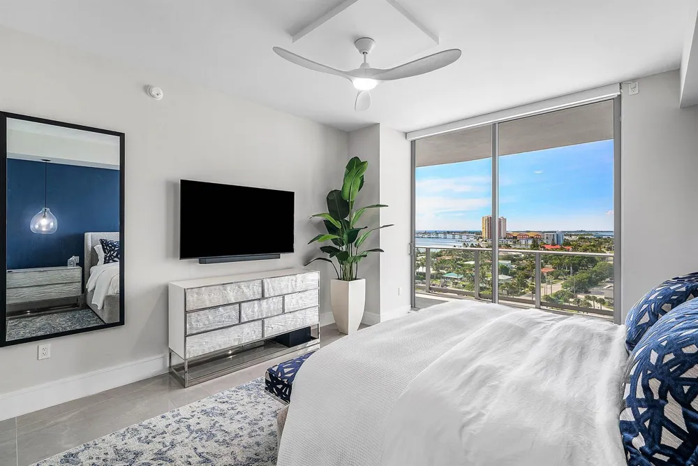 220 LAKE SHORE DR DRIVE #1107 Lake Park, FL 33403