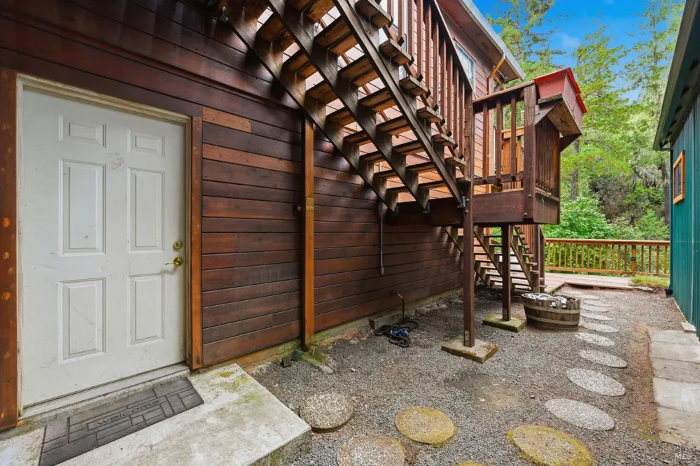 19300 Fort Ross Road Cazadero, CA 95421
