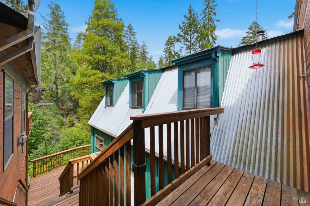 19300 Fort Ross Road Cazadero, CA 95421