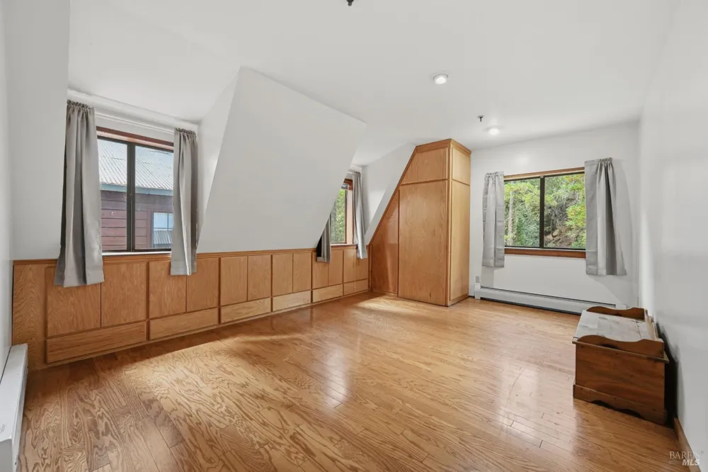 19300 Fort Ross Road Cazadero, CA 95421