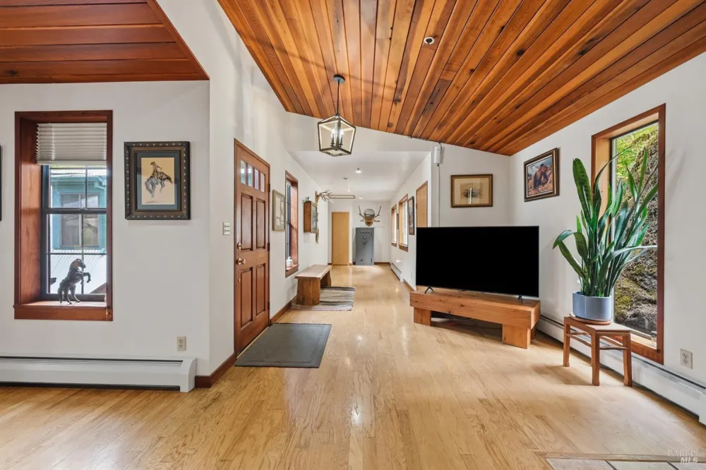 19300 Fort Ross Road Cazadero, CA 95421