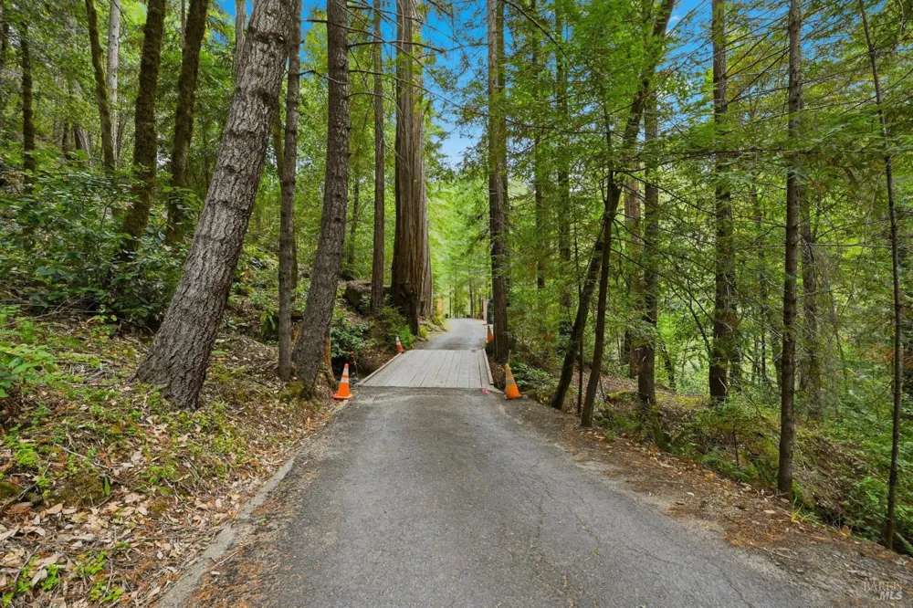 19300 Fort Ross Road Cazadero, CA 95421