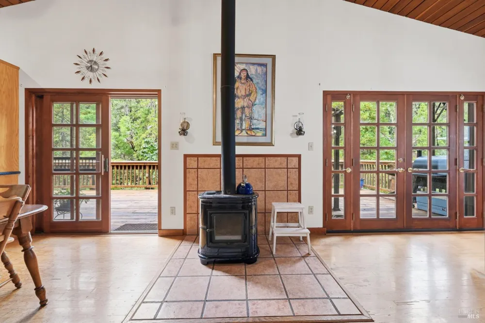 19300 Fort Ross Road Cazadero, CA 95421