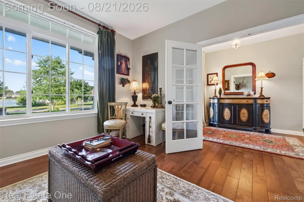 1537 Glass Lake Circle Oxford Charter Township, MI 48371