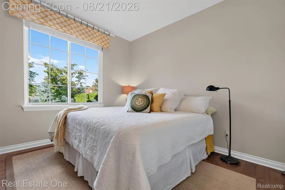 1537 Glass Lake Circle Oxford Charter Township, MI 48371
