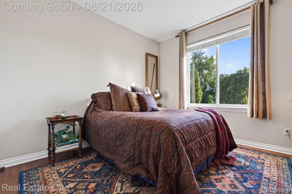 1537 Glass Lake Circle Oxford Charter Township, MI 48371