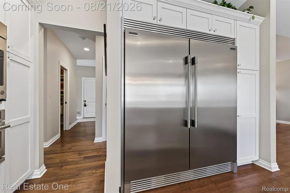 1537 Glass Lake Circle Oxford Charter Township, MI 48371
