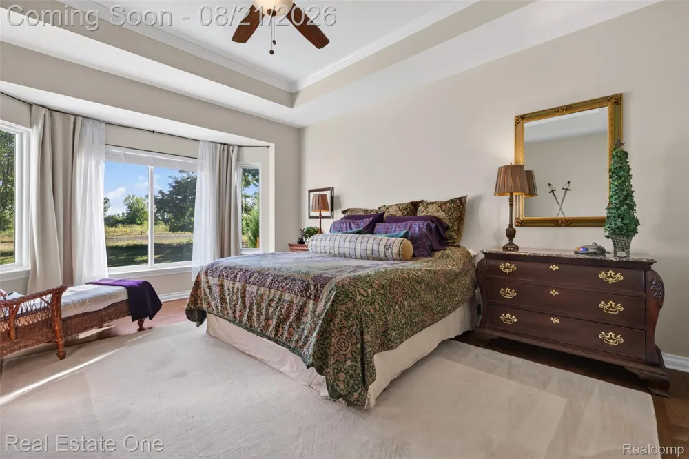 1537 Glass Lake Circle Oxford Charter Township, MI 48371