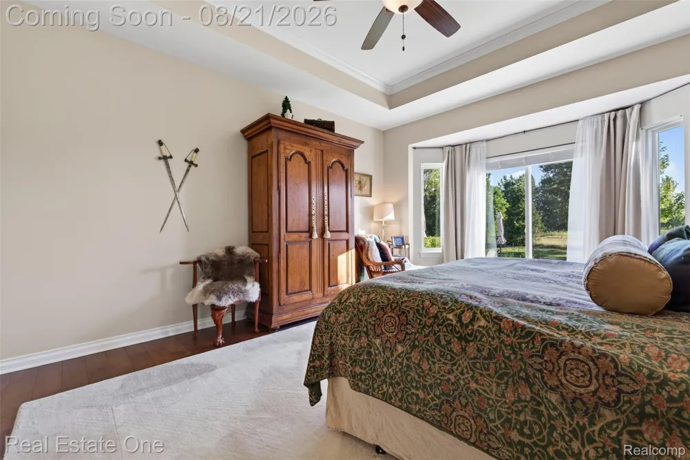 1537 Glass Lake Circle Oxford Charter Township, MI 48371
