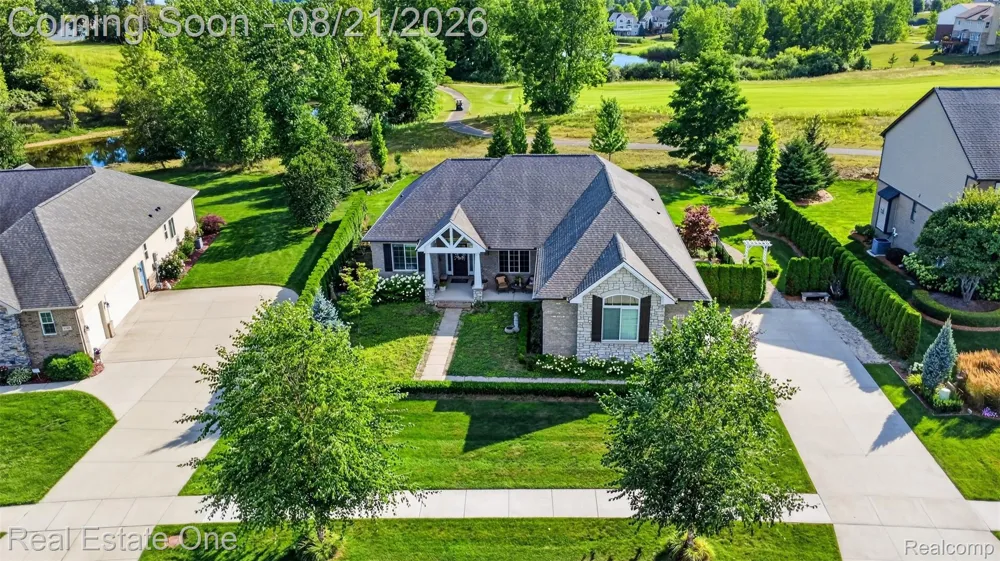 1537 Glass Lake Circle Oxford Charter Township, MI 48371
