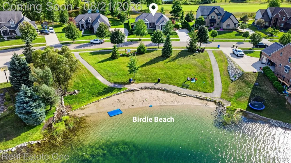 1537 Glass Lake Circle Oxford Charter Township, MI 48371