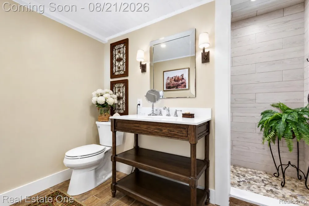 1537 Glass Lake Circle Oxford Charter Township, MI 48371
