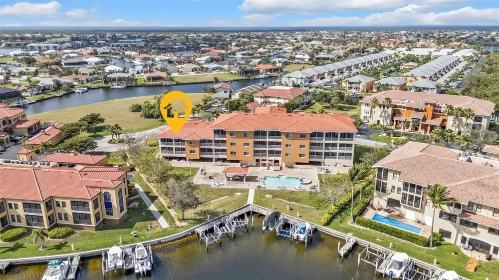 3322 PURPLE MARTIN DRIVE #127 Punta Gorda, FL 33950